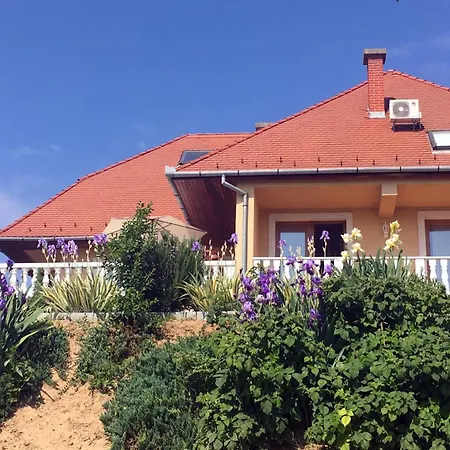 Hevizquelle By Interhome Appartement